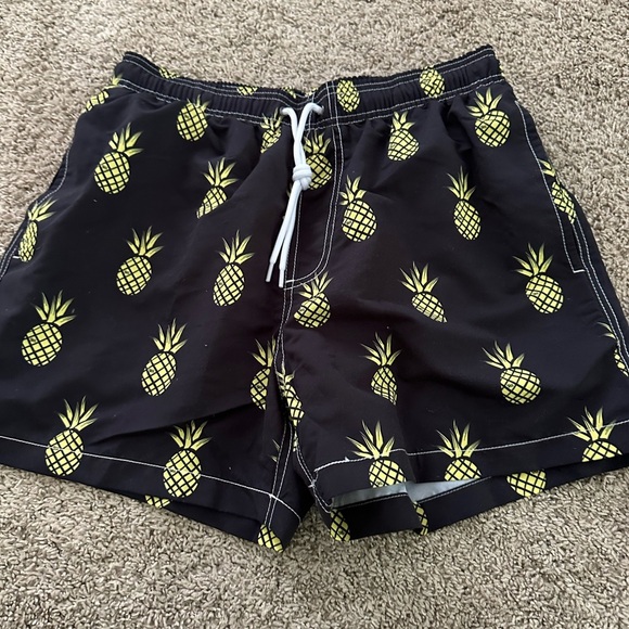 Men’s Pineapple Print Black Swim Shorts. Size Small - Picture 1 of 5